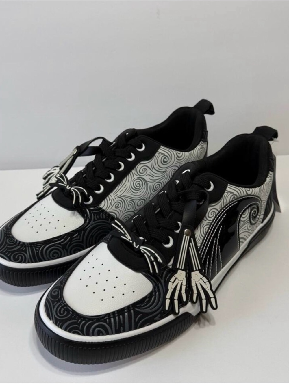 The Nightmare Before Christmas Jack Skeleton Low-Top Sneakers Sz 10.5